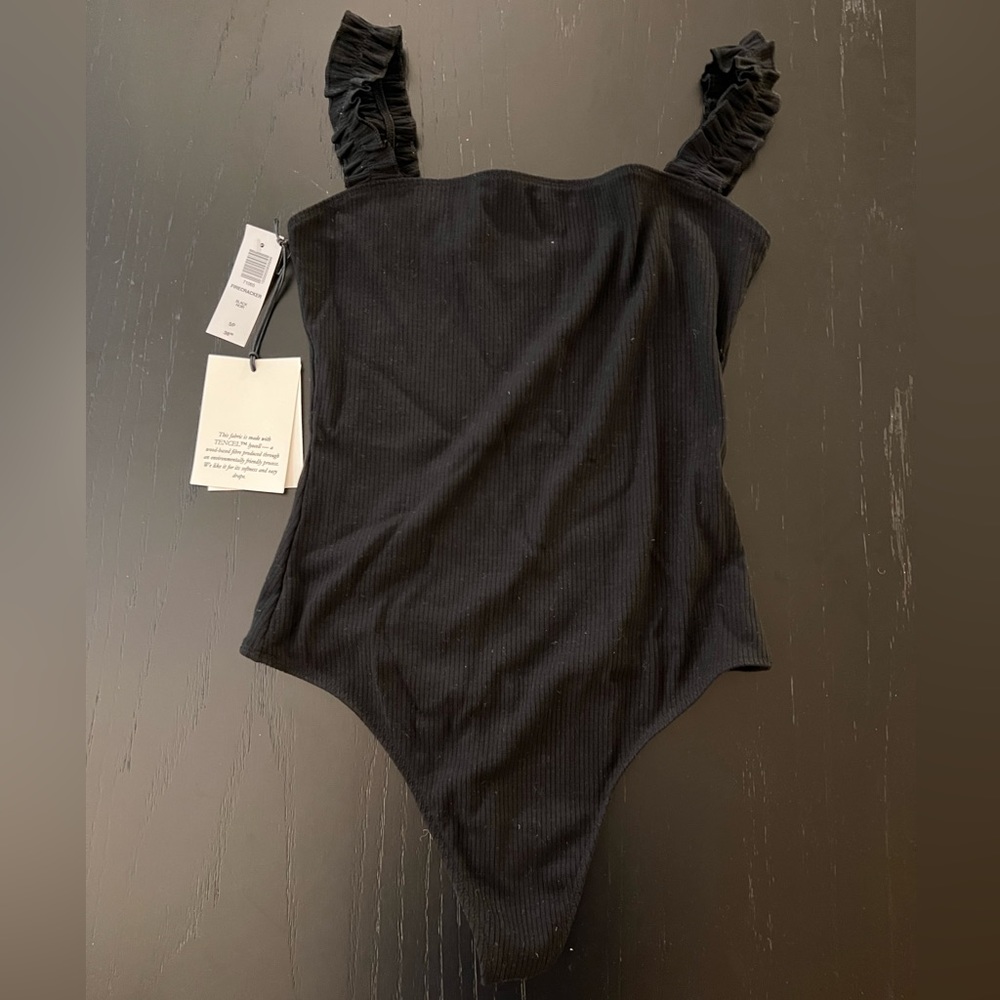 SUNDAY BEST | Black ruffle bodysuit | S/P | Aritzia | Black | NWT